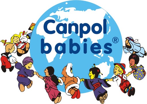 Logo Canpol Babies z dziećmi z r&oacute;żnych kultur trzymającymi się za ręce wok&oacute;ł globu, symbolizujące globalną opiekę nad niemowlętami.